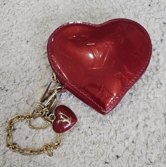 Louis Vuitton Red Heart Coin Purse - Picture 1 of 10